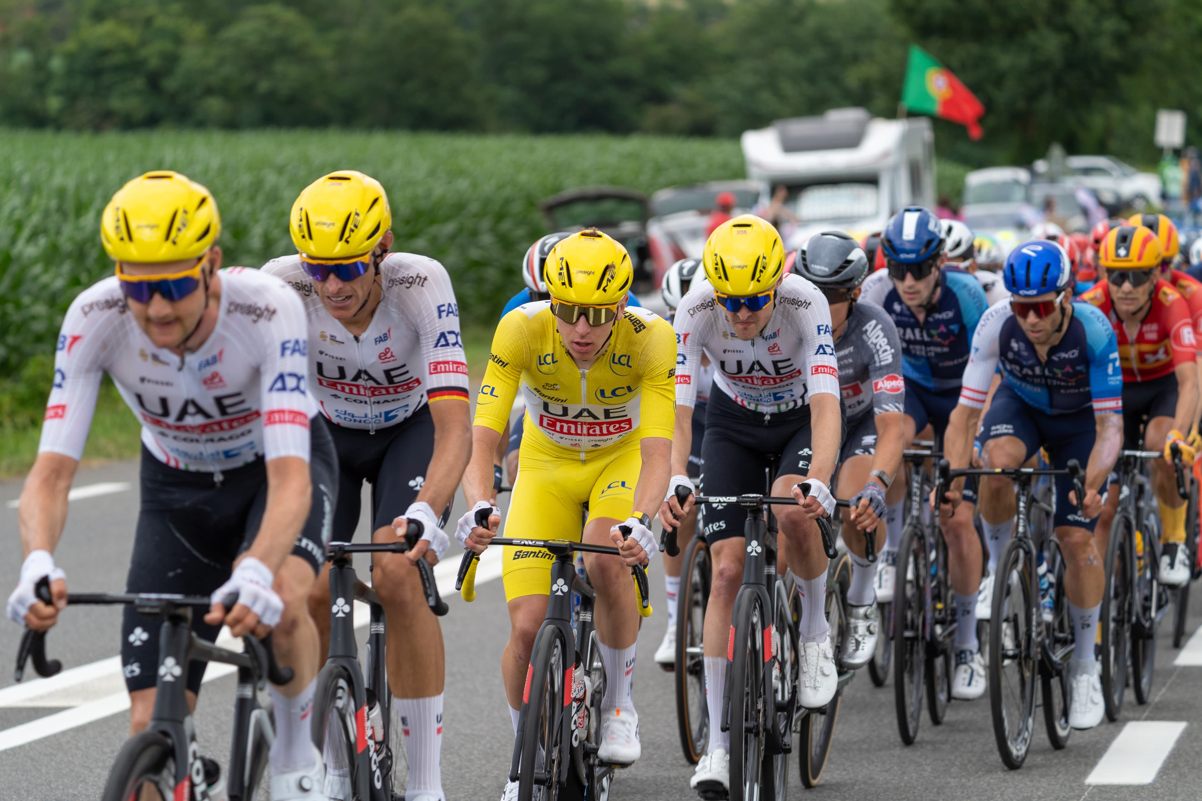 Portada de Chasing the Yellow Jersey: The Story of the Tour de France
